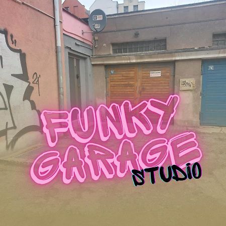 Funky Garage Studio Gdansk Luaran gambar